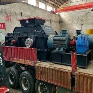 1500x1000型對輥制砂機 大型制砂機發(fā)往內蒙古