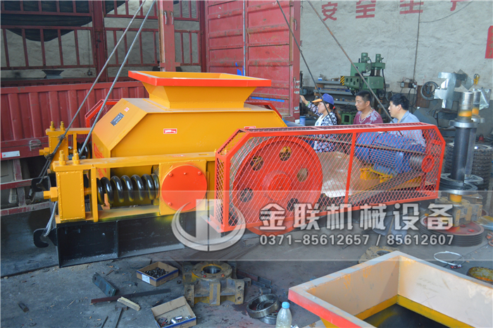 玻璃破碎用雙齒輥破碎機好嗎，購買一臺需要多少錢？