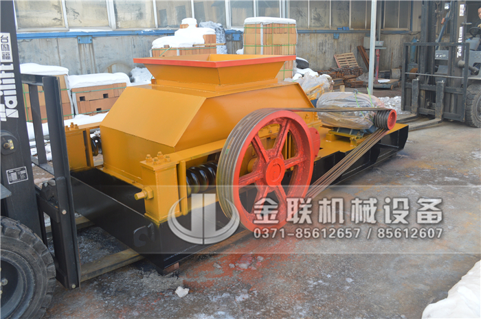 破碎陶瓷用狼牙破碎機(jī)怎么樣，購(gòu)買(mǎi)一臺(tái)需要多少錢(qián)？