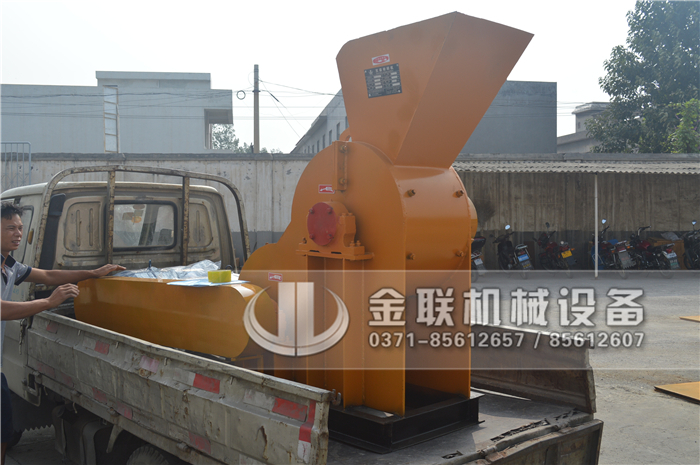 哪個(gè)廠家小型原煤粉碎機(jī)價(jià)格低，多少錢一臺(tái)？