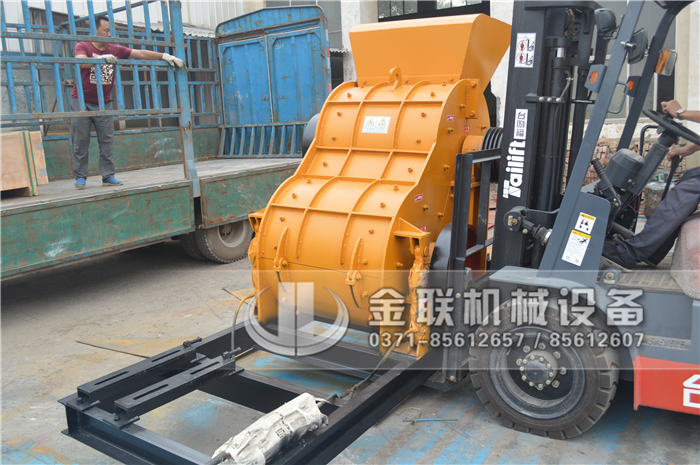 時產(chǎn)15噸煤泥粉碎機(jī)哪個廠家好，有哪些型號可選？