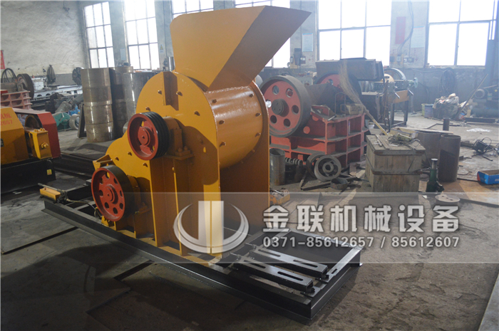 選購碎煤機用哪種機械設(shè)備好，有哪些顯著的優(yōu)勢？