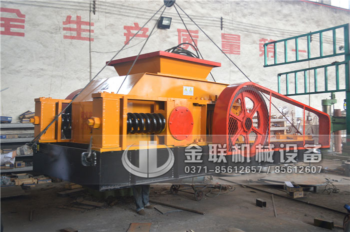 雙齒輥破碎機(jī)安裝、試機(jī)時(shí)都有哪些注意事項(xiàng)？