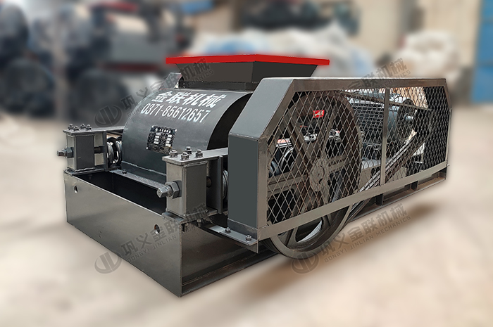 狼牙式雙齒輥破碎機(jī)出料粒度好，產(chǎn)量大