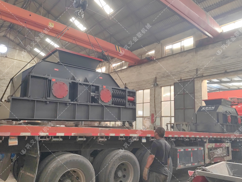 2PGY1200x800液壓對輥制砂機發(fā)往吉林 石英石制砂 2PGY1200x800液壓對輥制砂機發(fā)往吉林 石英石制砂