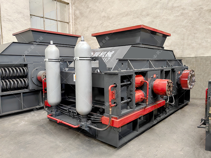 大型液壓對(duì)輥制砂機(jī)發(fā)貨 2PG1208制砂機(jī)發(fā)往山東 大型液壓對(duì)輥制砂機(jī)發(fā)貨 2PG1208制砂機(jī)發(fā)往山東