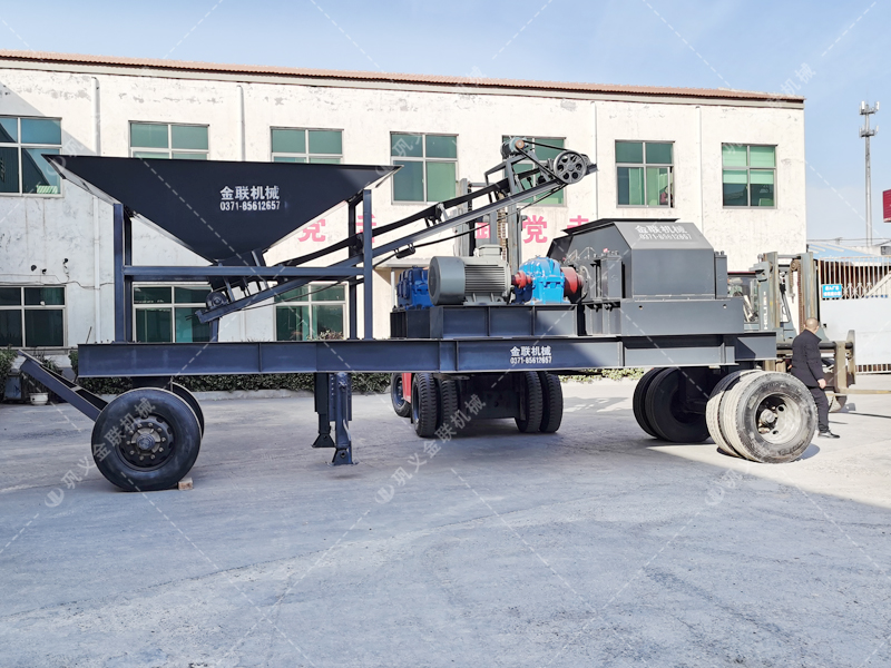 1200x800型移動(dòng)式對(duì)輥破碎機(jī) 大型破碎機(jī)發(fā)貨圖片