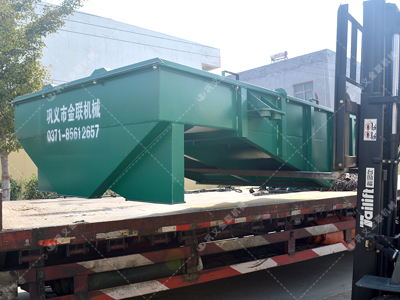 對(duì)輥機(jī),直線篩發(fā)貨圖片_發(fā)往廣東肇慶_處理干粉沙漿