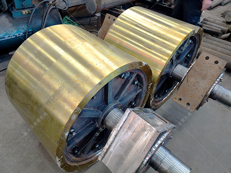 GS800X800對輥破碎機(jī)總成發(fā)貨圖片_發(fā)往安徽阜陽 GS800X800對輥破碎機(jī)總成發(fā)貨圖片_發(fā)往安徽阜陽