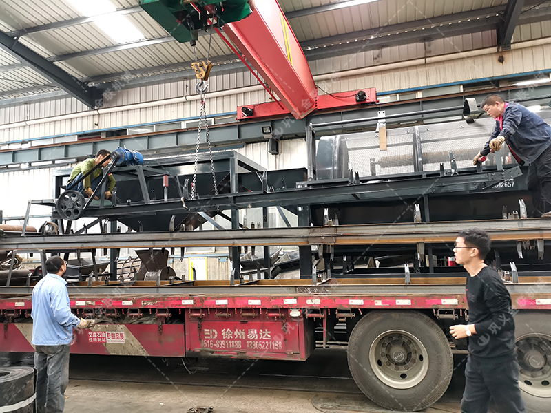 2PG800X600對(duì)輥破碎機(jī)發(fā)貨圖片_發(fā)往廣東廣州_破碎鈣石