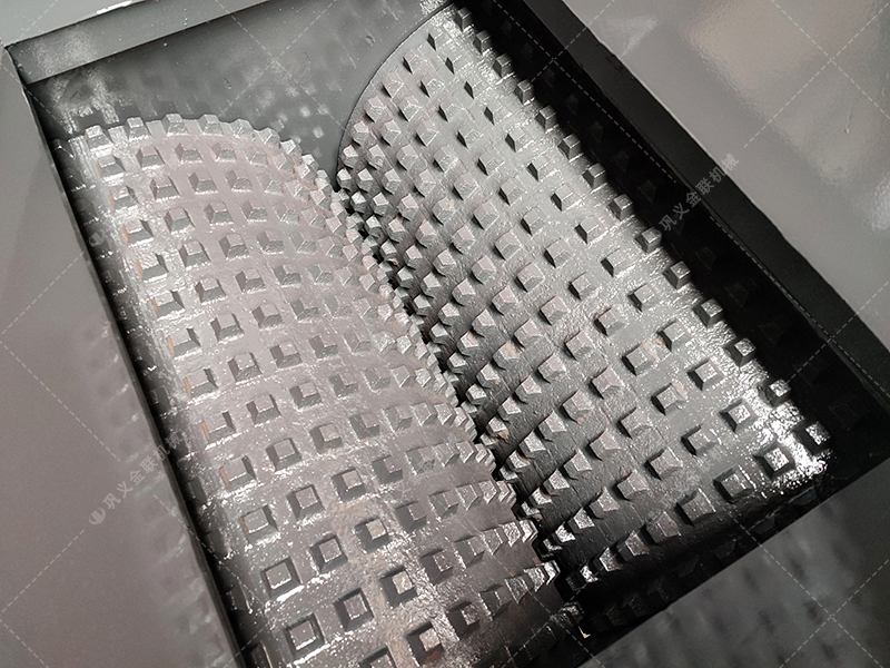 煤炭雙齒輥破碎機能破碎陶瓷嗎?每小時產量多大？