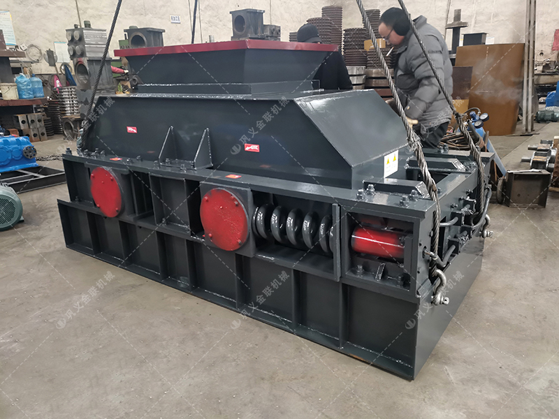 對(duì)輥制砂機(jī)：為何能成為鋼渣再生的首要設(shè)備？