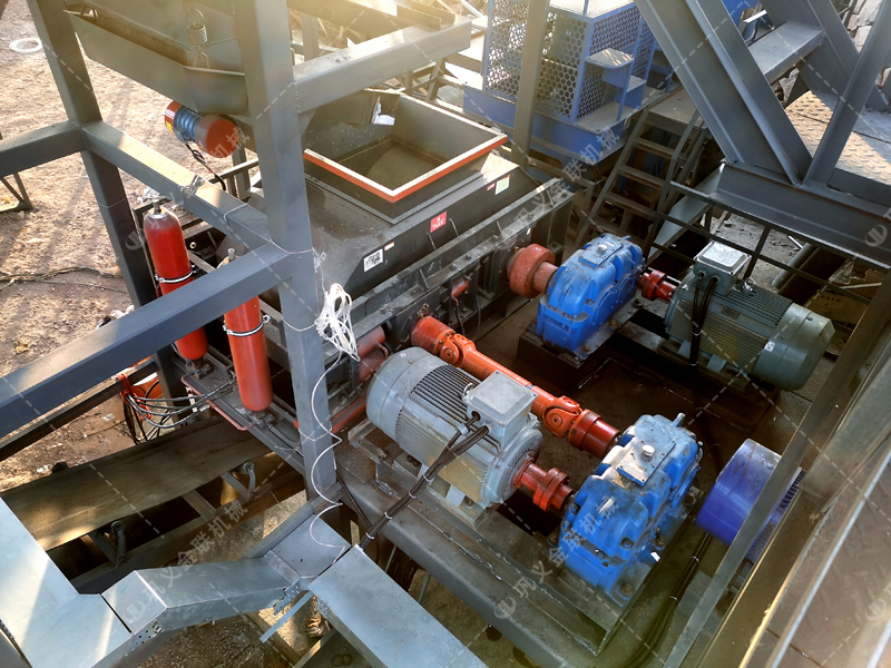 對(duì)輥破碎機(jī)的出料粒度能穩(wěn)定控制在 5mm 以下嗎？調(diào)節(jié)秘籍在此！