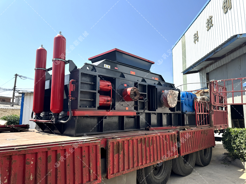 砂石業(yè)“產(chǎn)能成本雙難”？液壓對輥制砂機(jī)給出破局新解